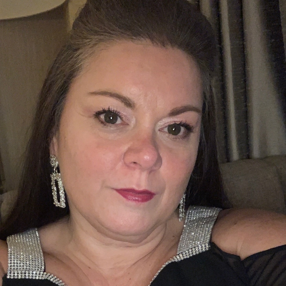 Meet your Posher, Ellen